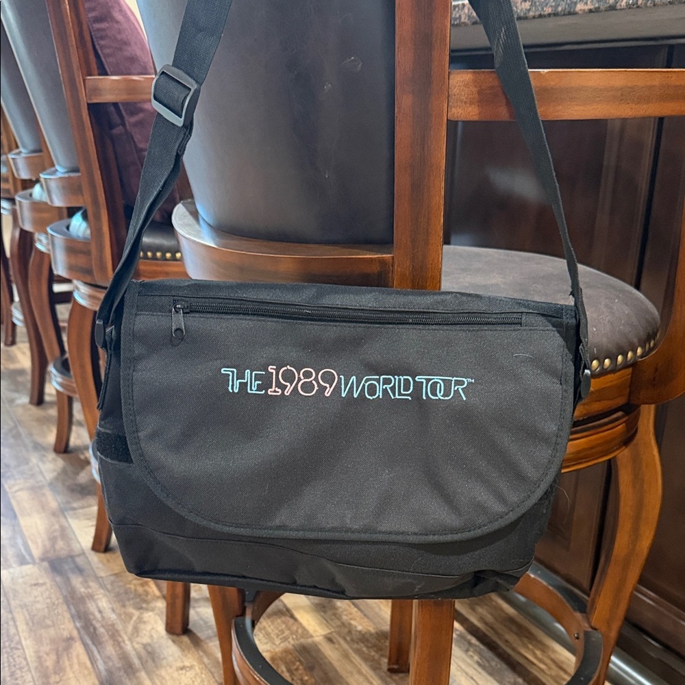 1989 World Tour Black Messenger Bag